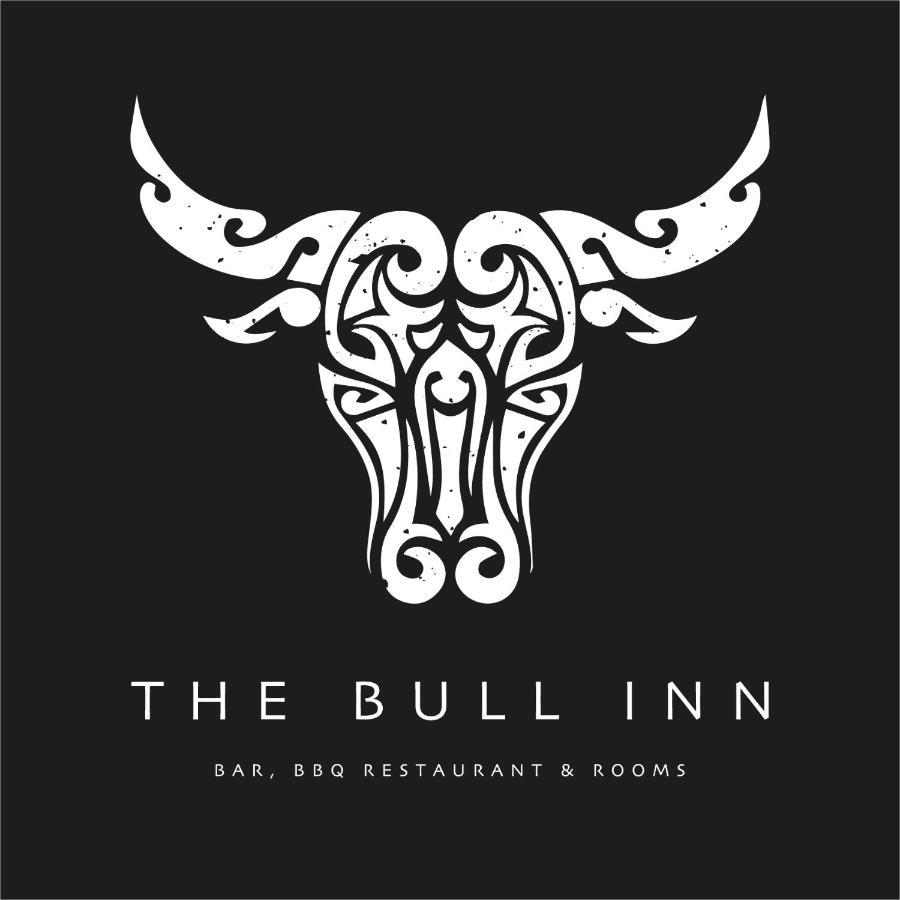 The Bull Hotel Battle Exterior foto